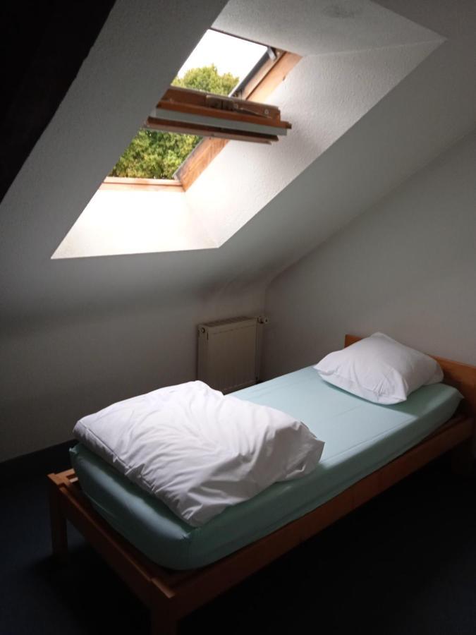 Auberge De Jeunesse Hi Pontivy Exterior foto